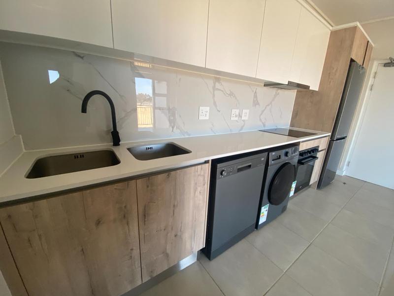 To Let 1 Bedroom Property for Rent in Richwood Western Cape